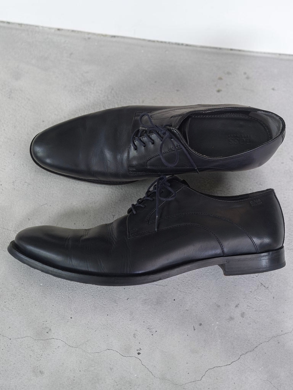 Hugo Boss Men's Classic Black Leather Derby Shoes - Size 9.5